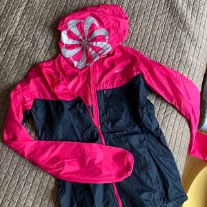 Nike women’s running rain jacket S hooded pink